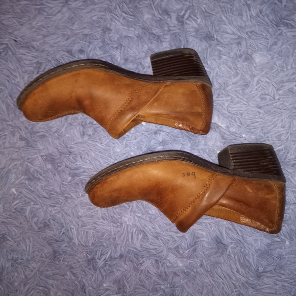 Size 7 B.O.C. Clog Small Heel Brown Shoes - Picture 3 of 7